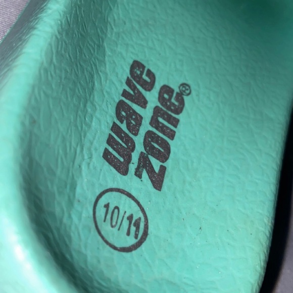 Turquoise sparkly kids slides (with tags!) - Picture 5 of 6